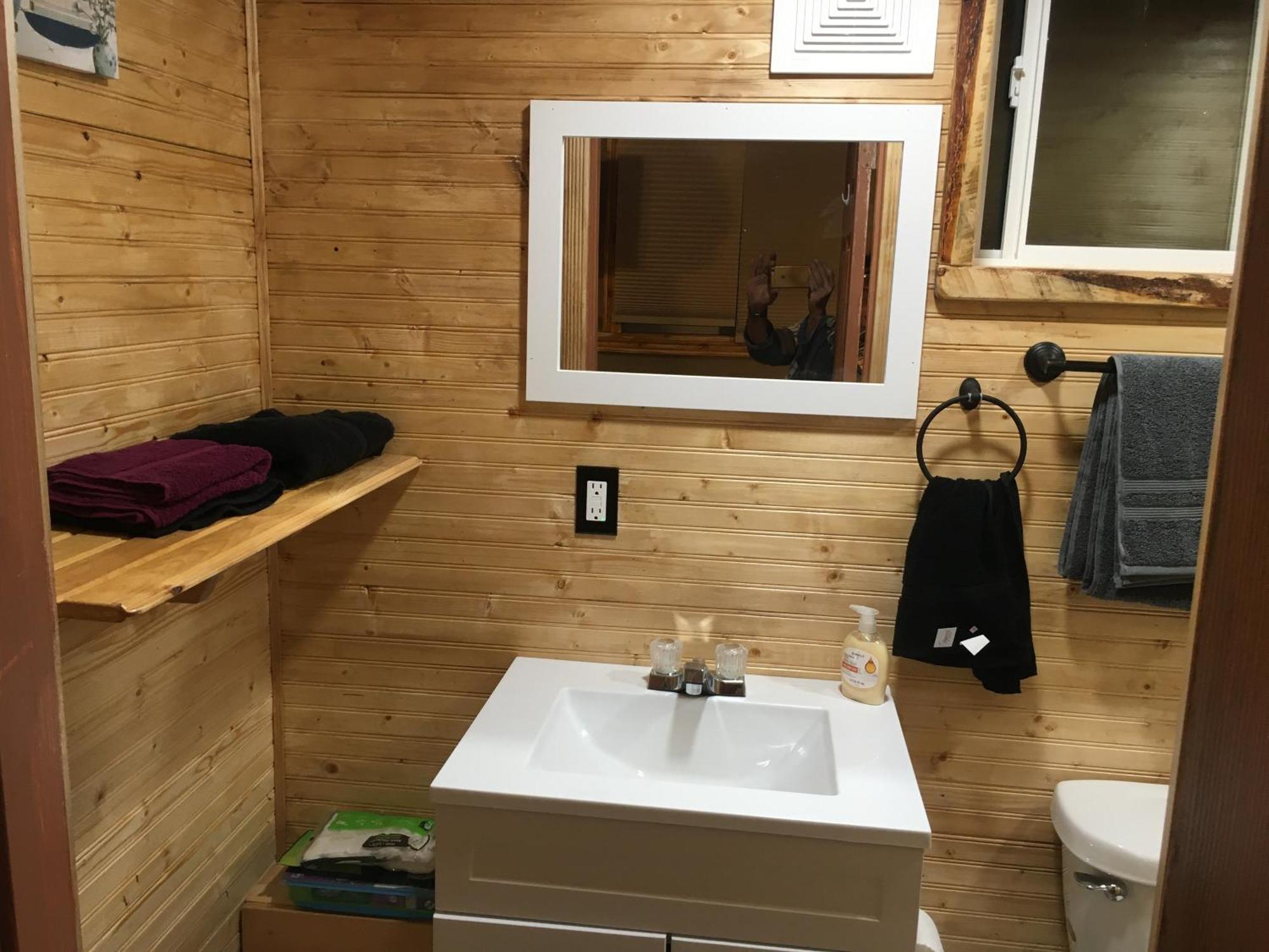 New Cabin 1 Car Rental Available カスター エクステリア 写真